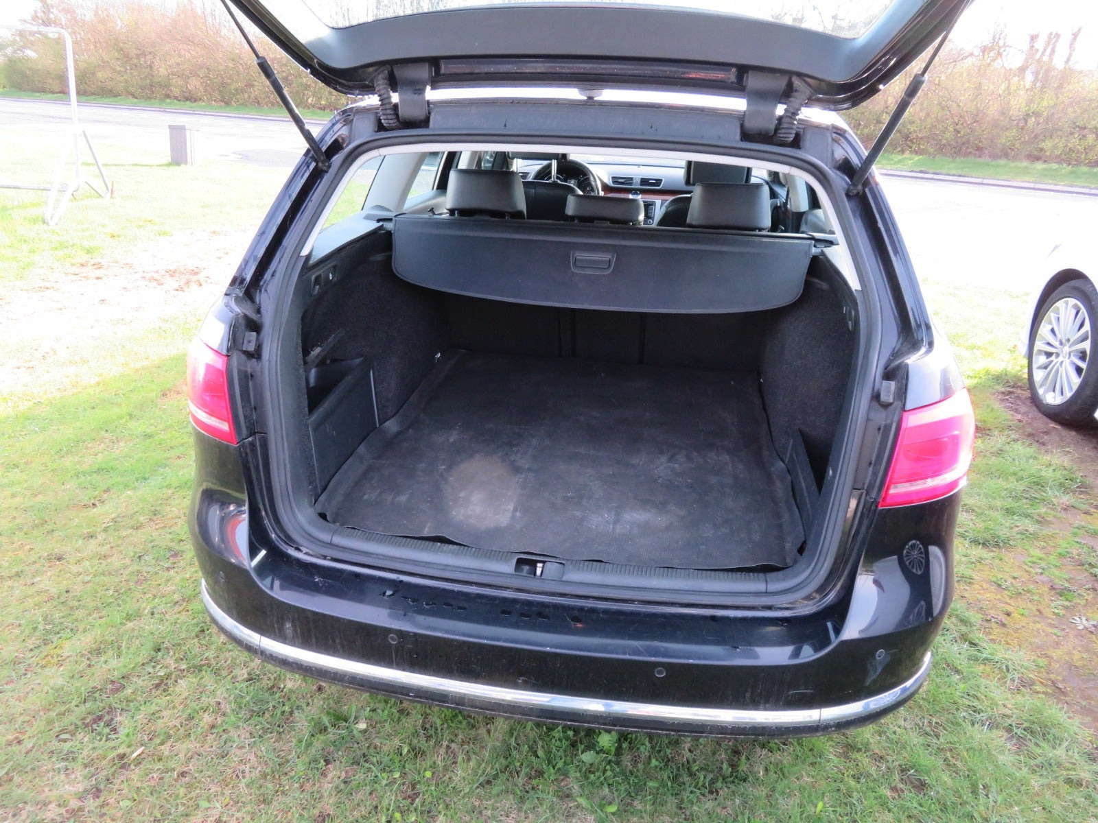 Sort VW Passat fra 2011