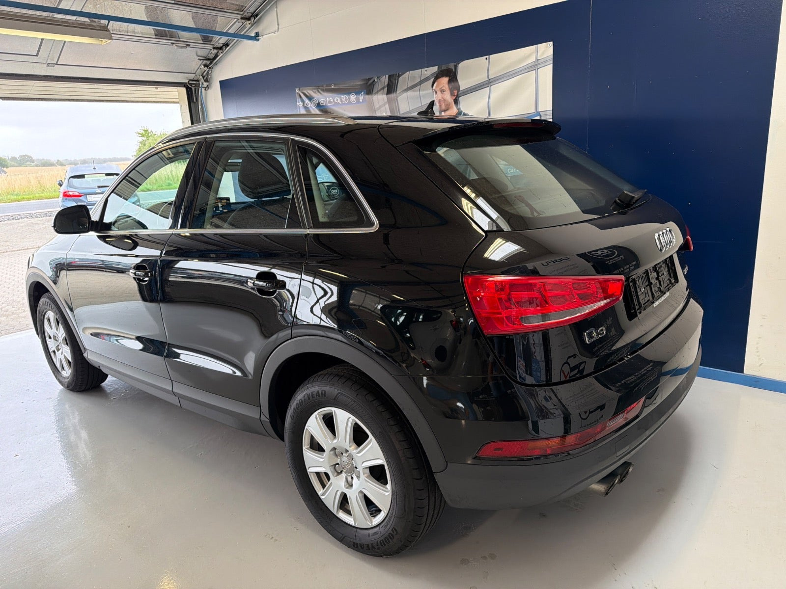 Sort Audi Q3 fra 2017