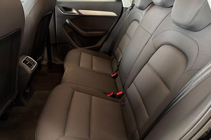 Sort Audi Q3 fra 2017