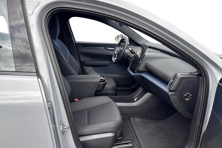 Grå Volvo EX30 fra 2024