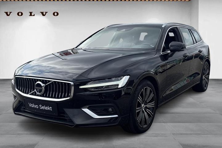Sort Volvo V60 fra 2020 set udefra