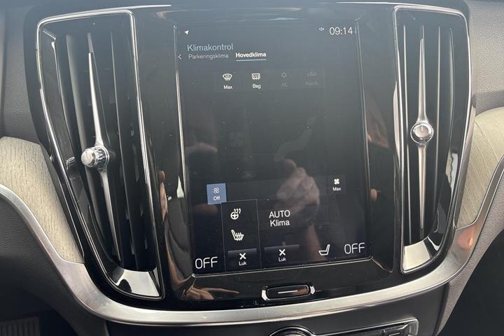 Sort Volvo V60 fra 2020