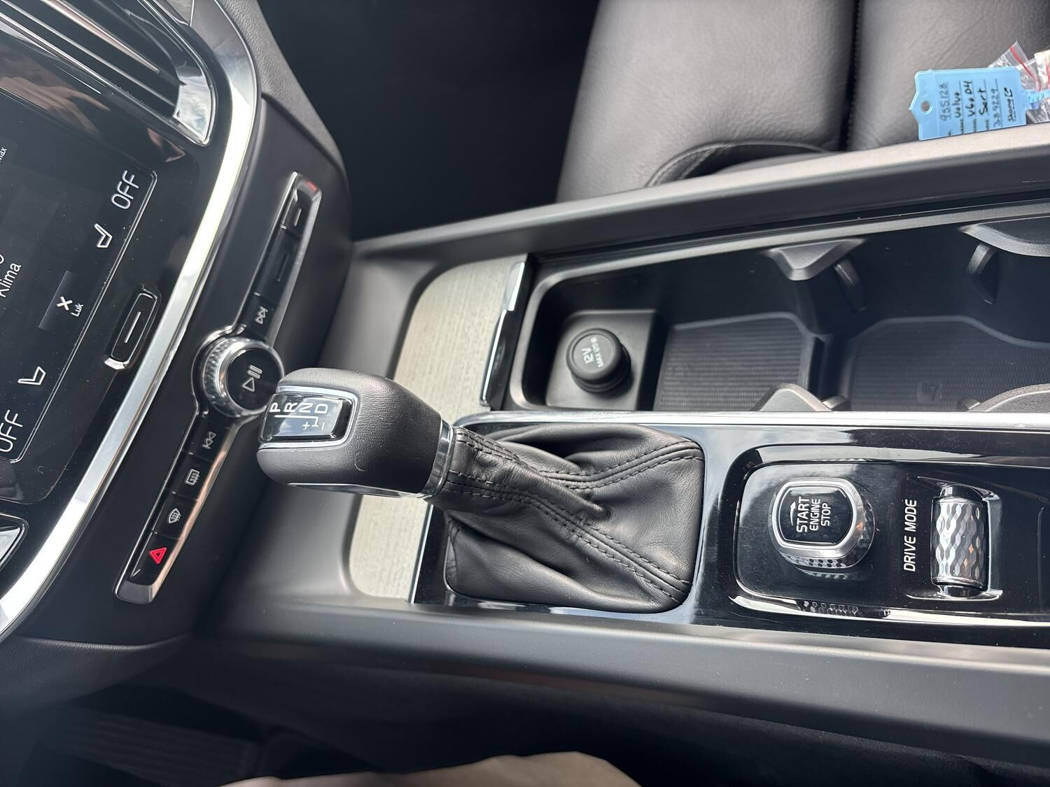 Sort Volvo V60 fra 2020