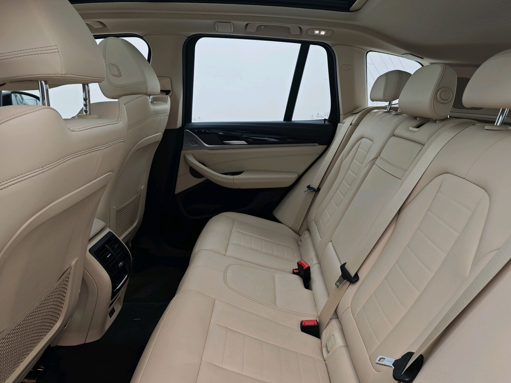Sort BMW iX3 fra 2021