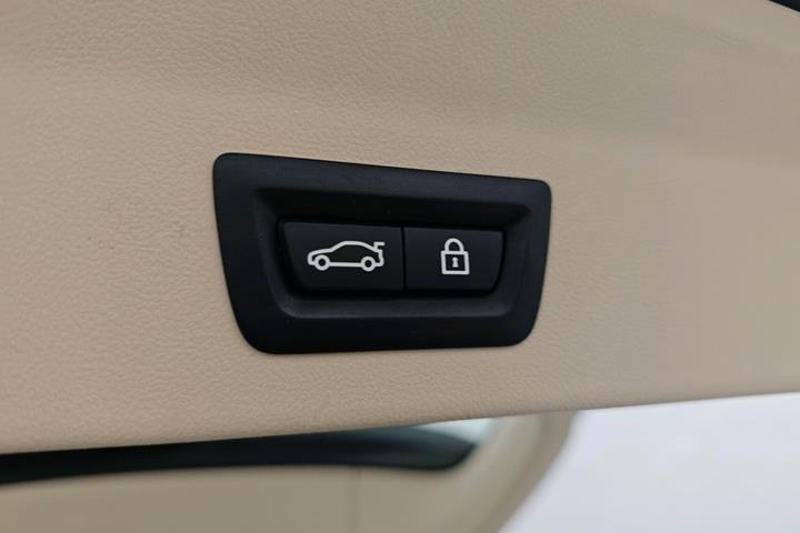 Sort BMW iX3 fra 2021