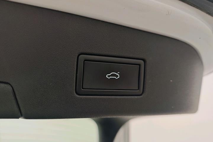 Hvid VW ID.5 fra 2023