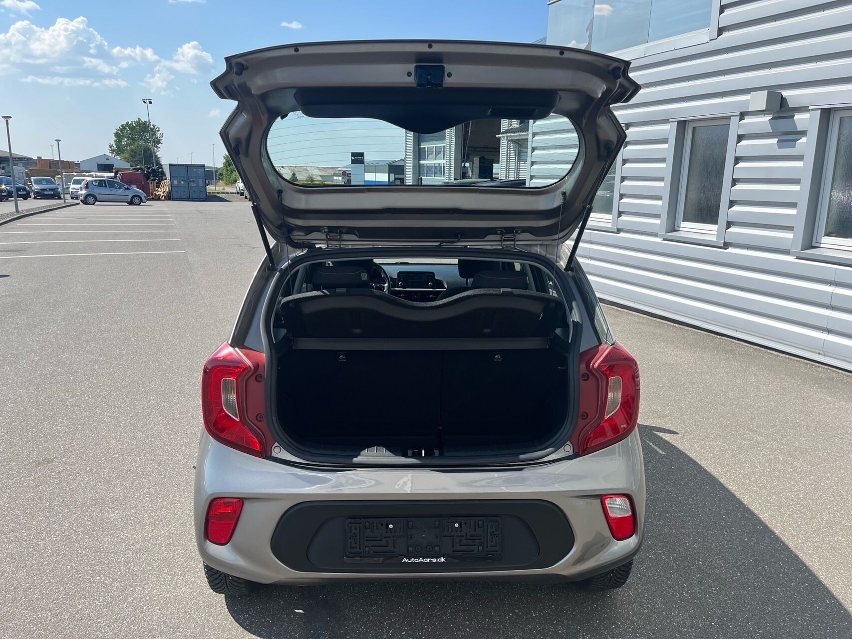 Grå Kia Picanto fra 2017