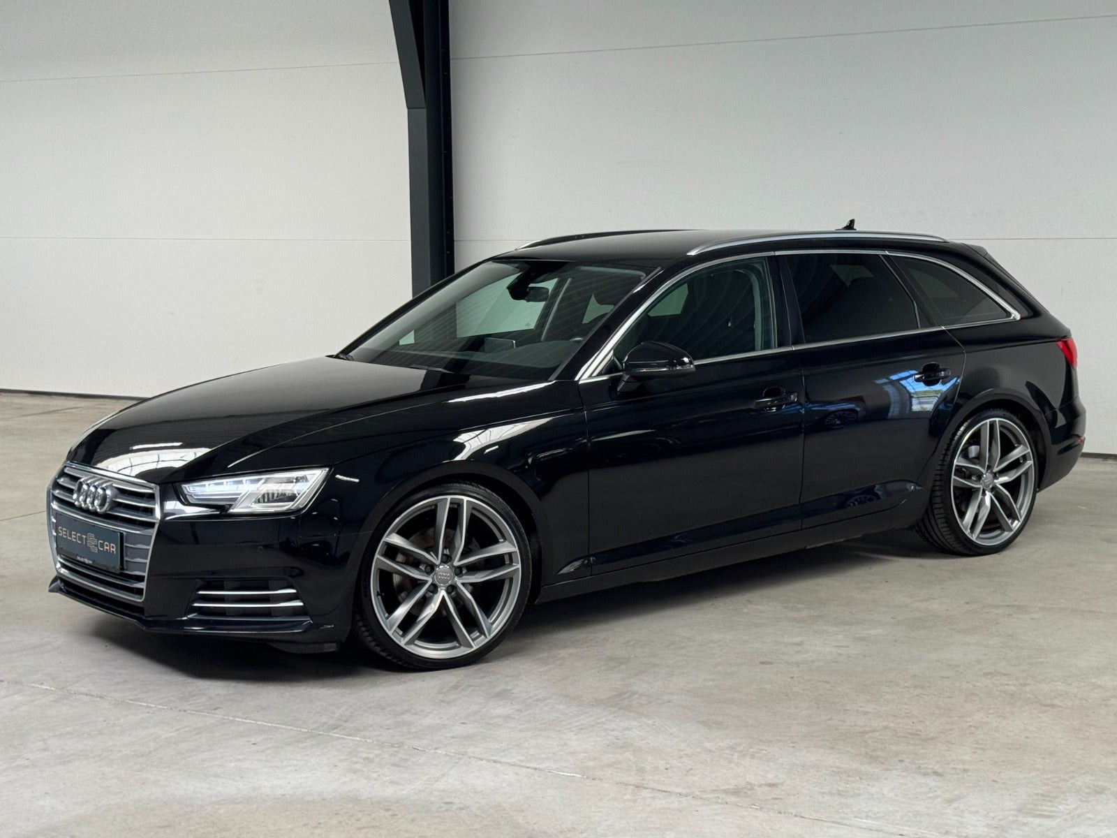 Sort Audi A4 fra 2018