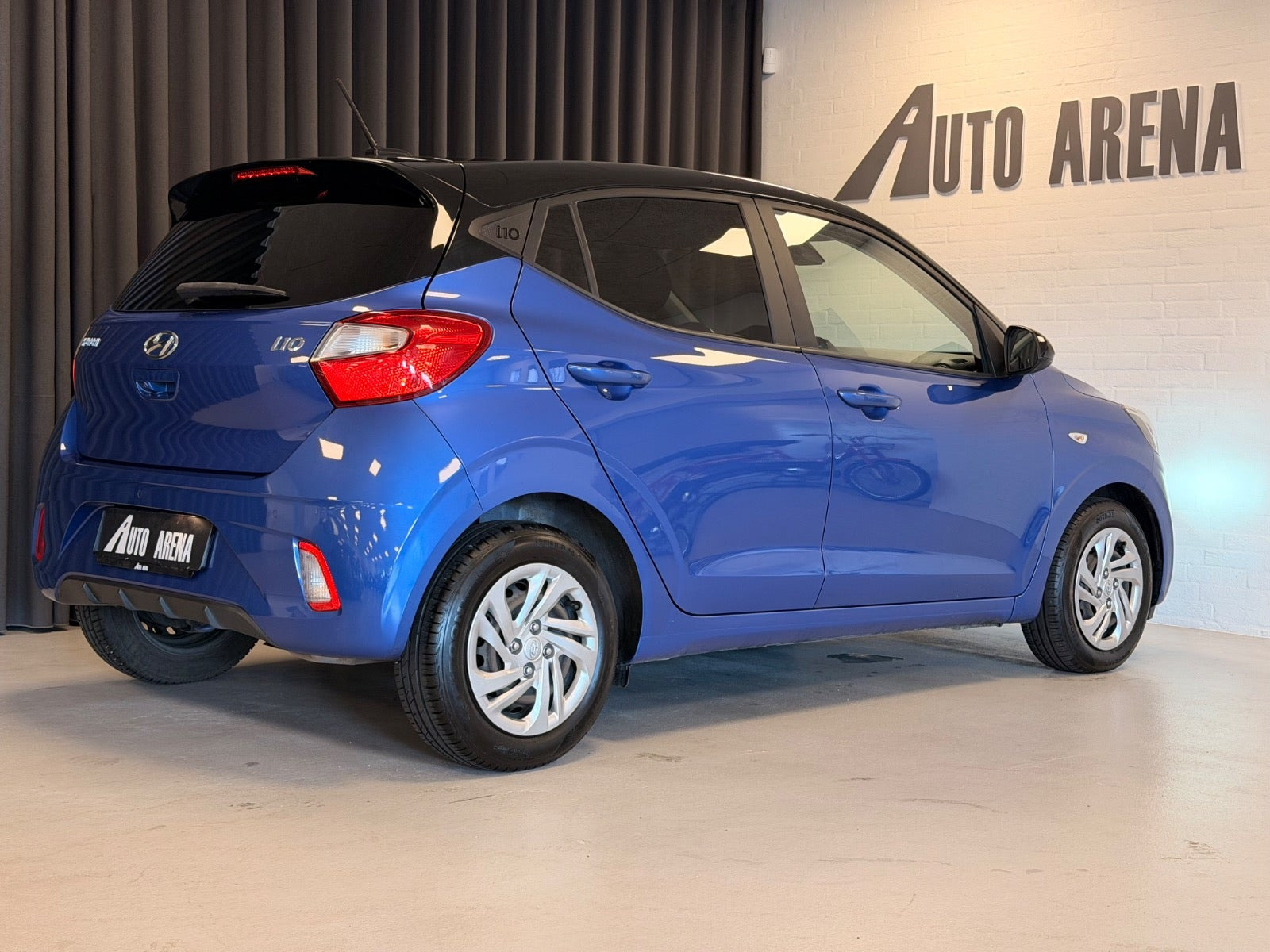 Blå Hyundai i10 fra 2020
