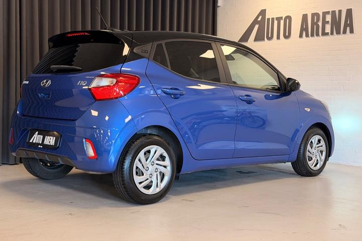 Blå Hyundai i10 fra 2020