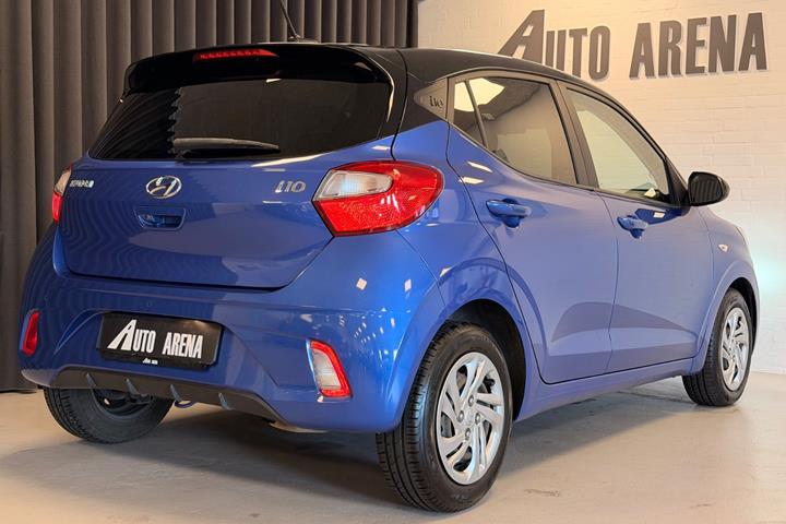 Blå Hyundai i10 fra 2020