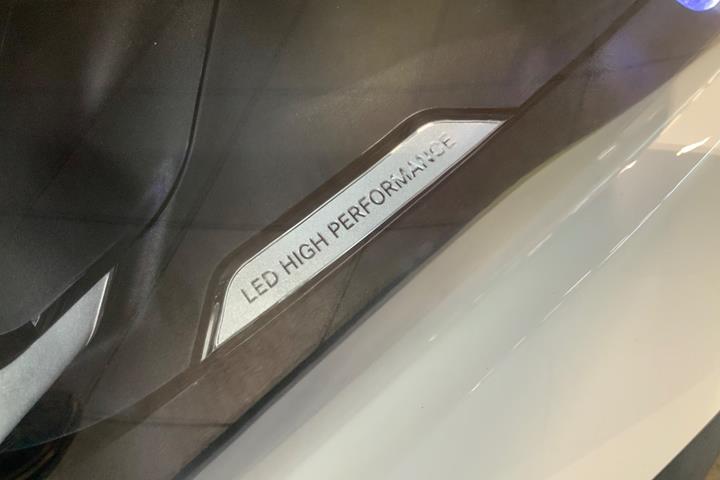 Hvid Mercedes GLB250 fra 2020