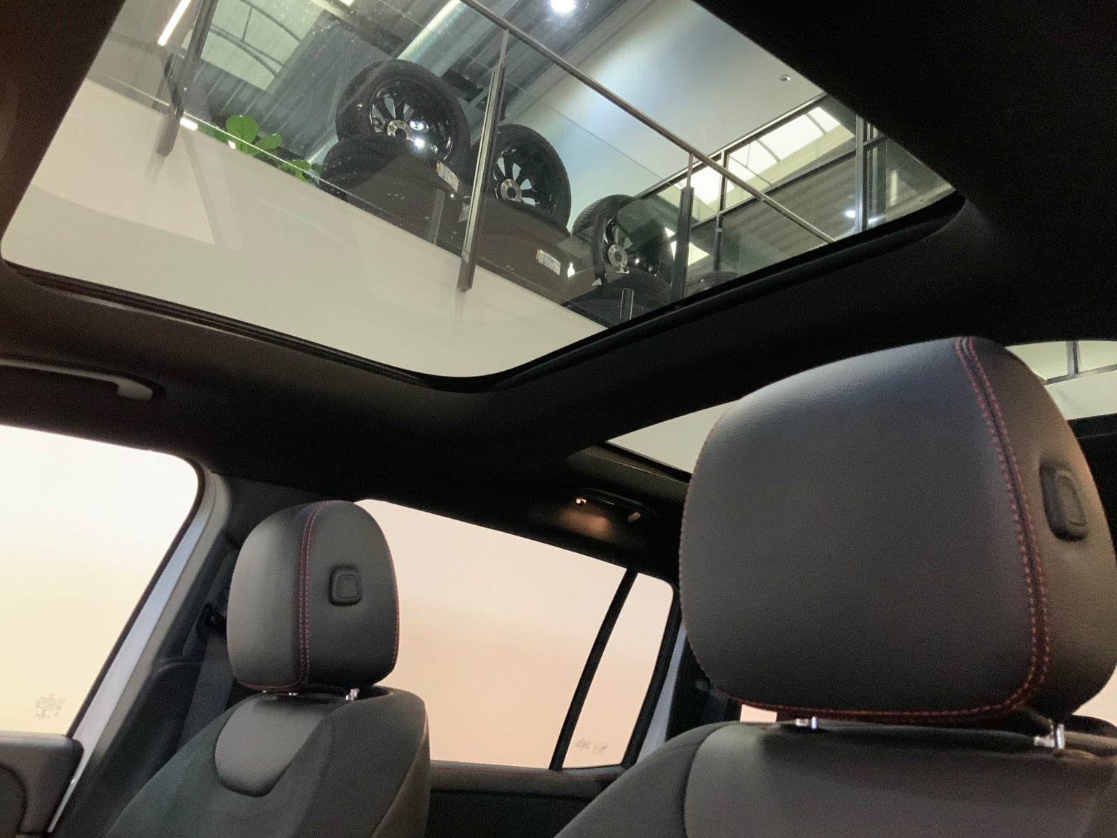 Hvid Mercedes GLB250 fra 2020