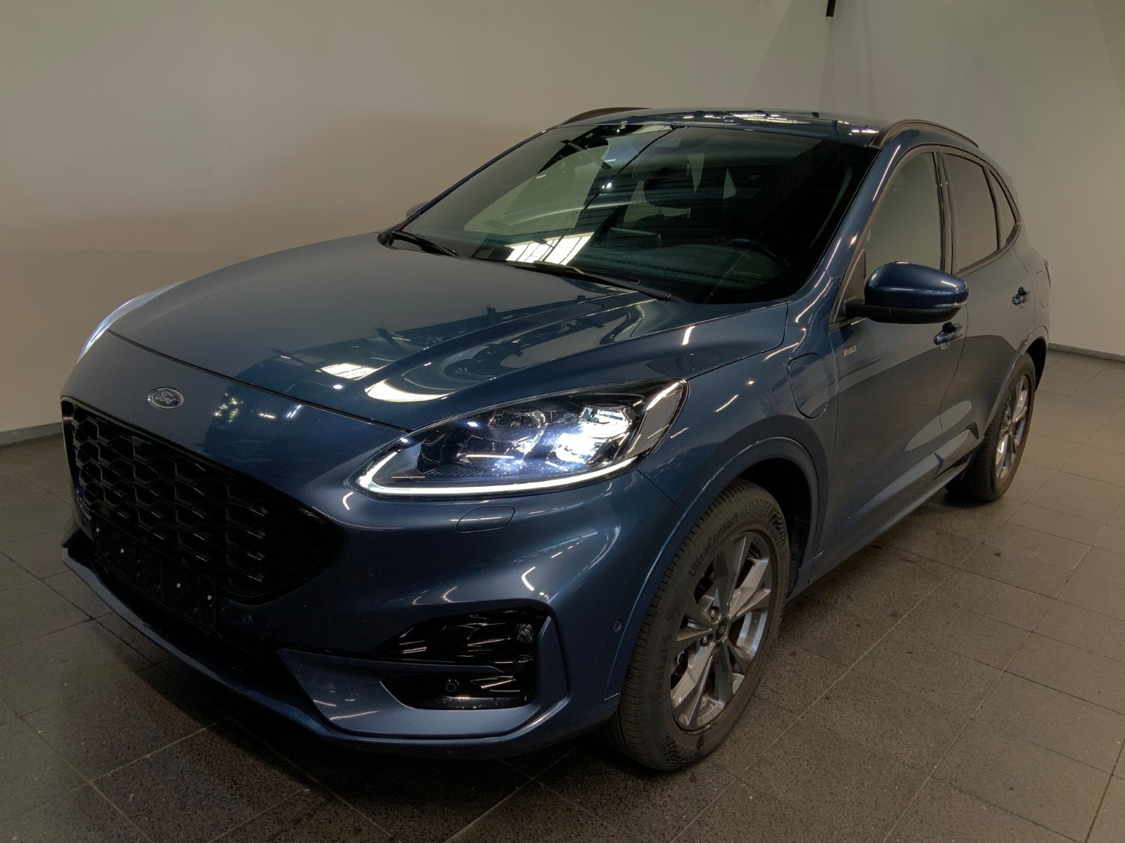 Ford Kuga 2,5 PHEV ST-Line X CVT