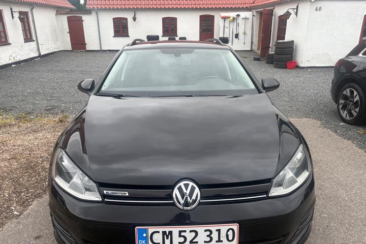 Sort VW Golf VII fra 2015