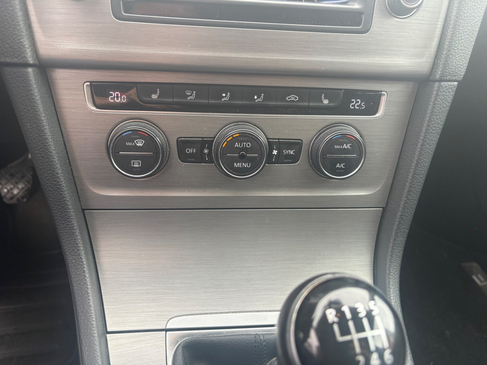Sort VW Golf VII fra 2015