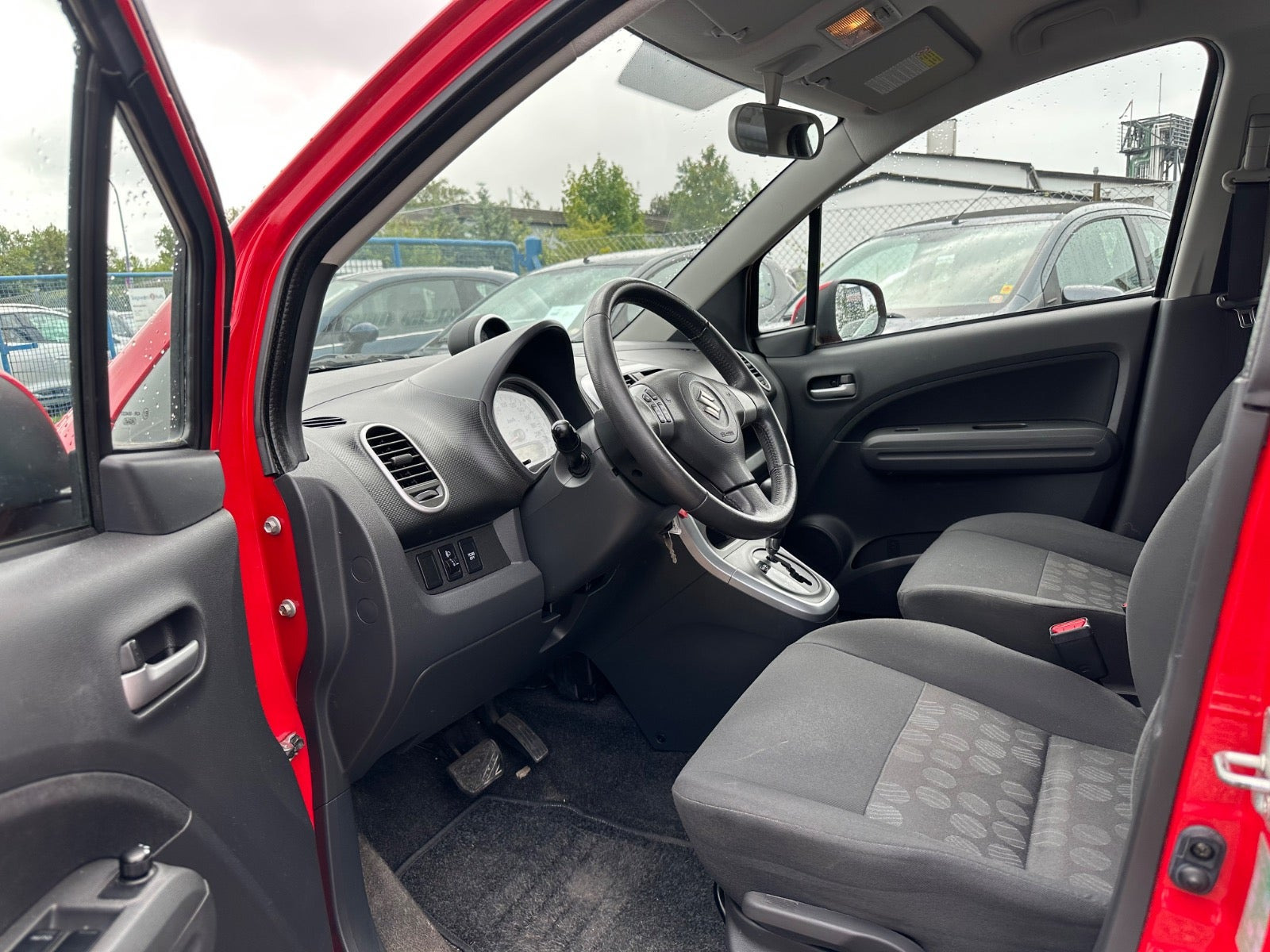 Rød Suzuki Splash fra 2010