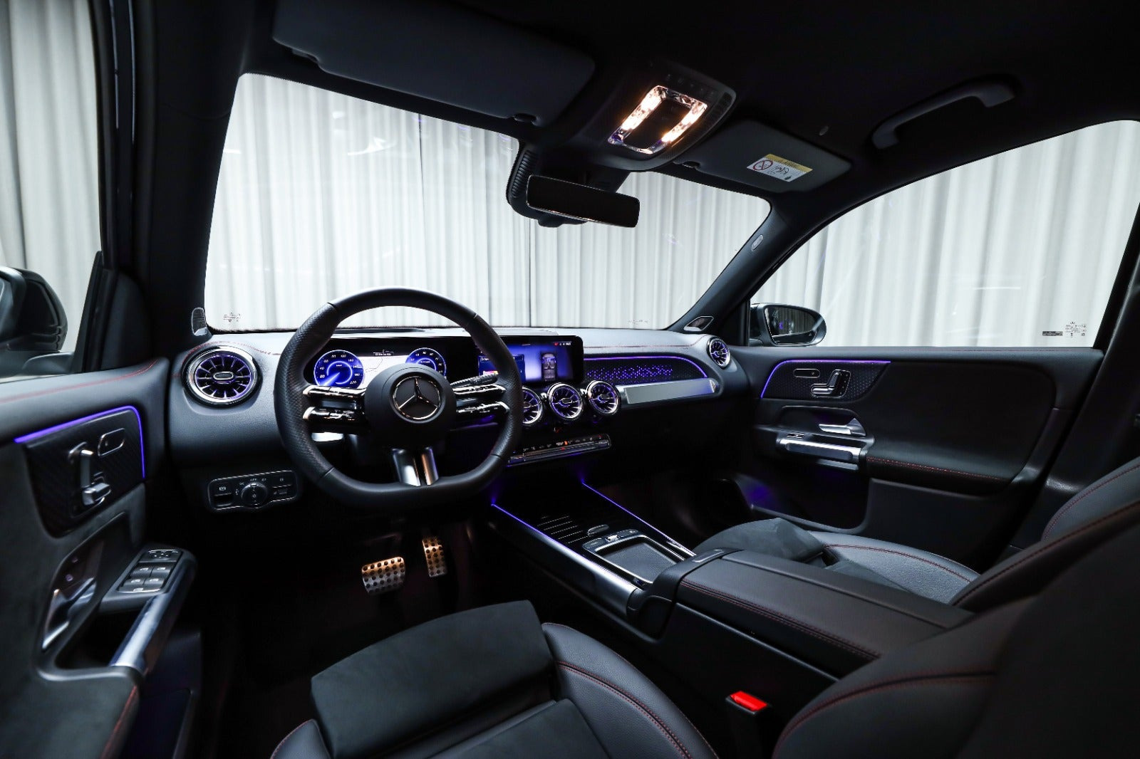 Sort Mercedes EQB250+ fra 2026