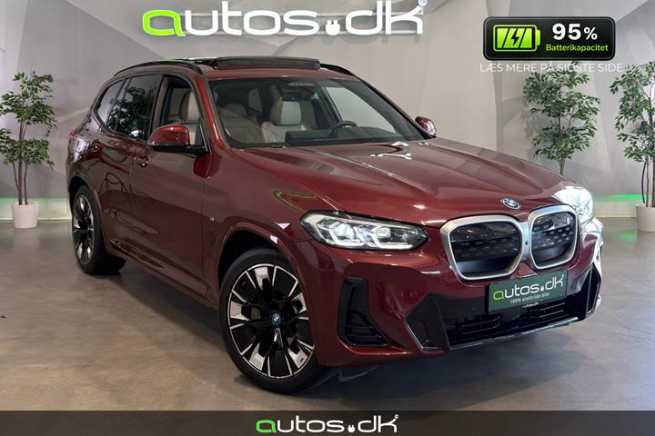 Rød BMW iX3 fra 2022