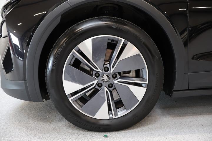 Sort Skoda Elroq fra 2025