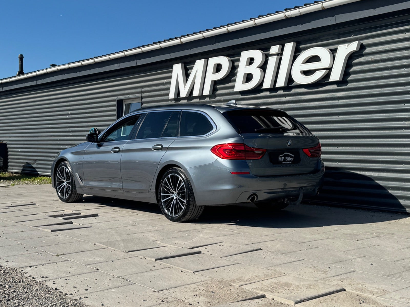 Blå BMW 520d fra 2018