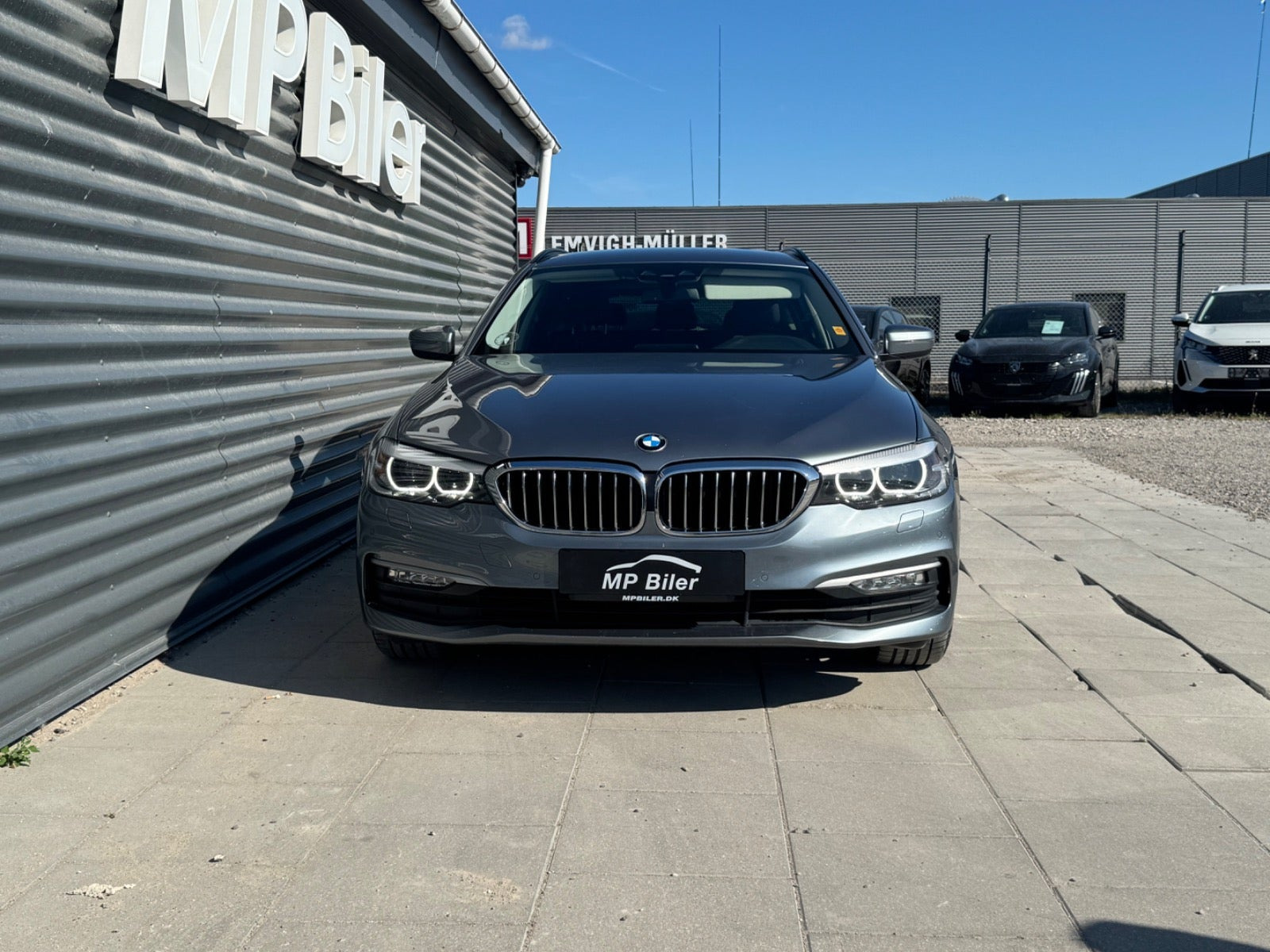 Blå BMW 520d fra 2018
