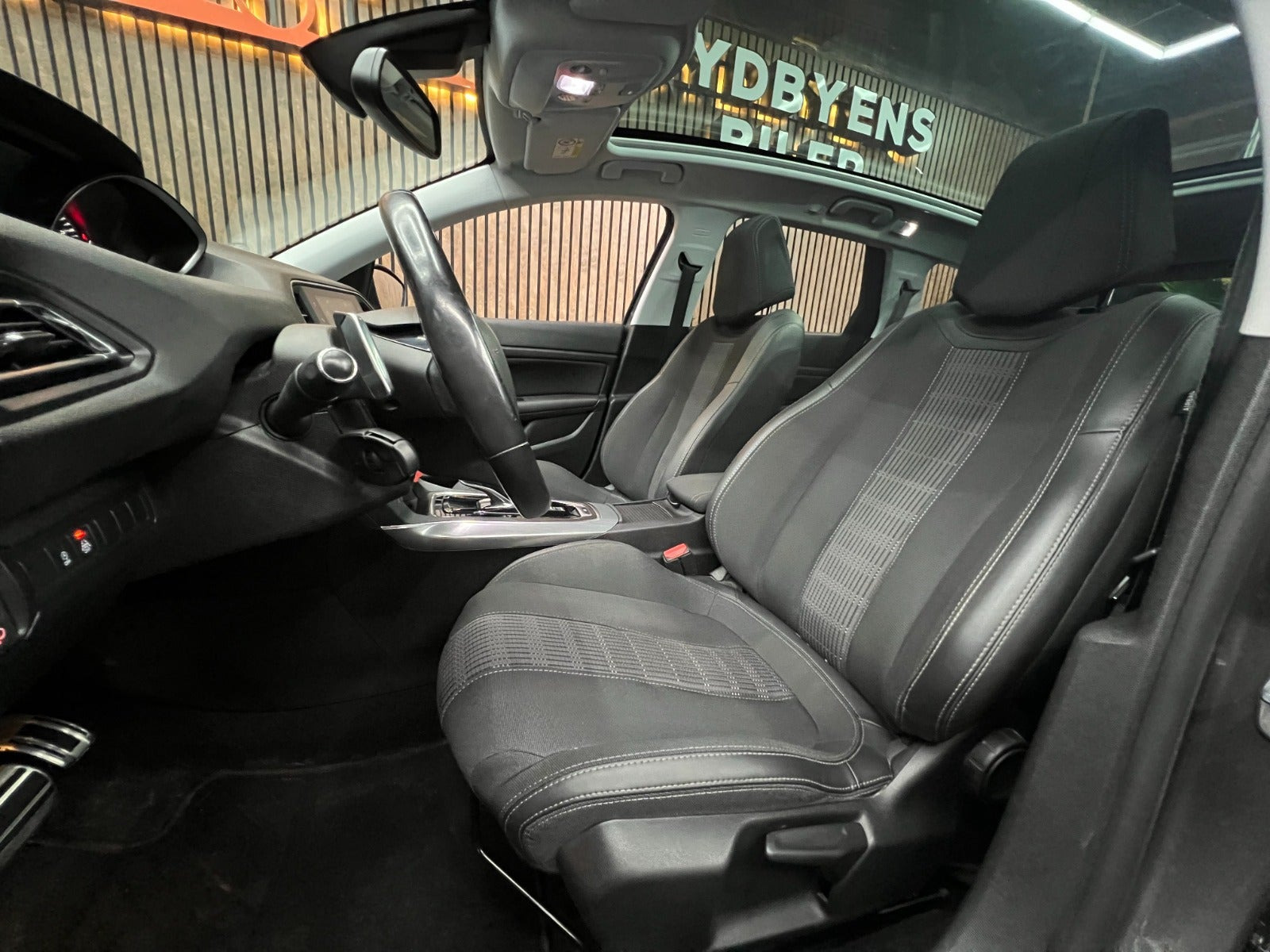 undefined Peugeot 308 fra 2019