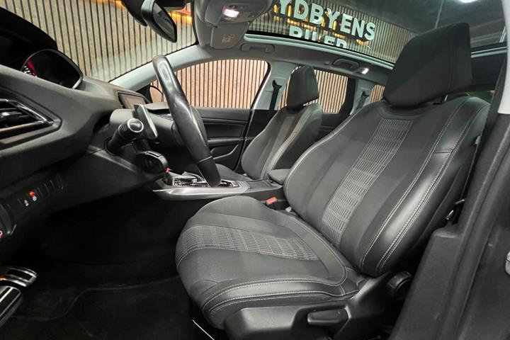 undefined Peugeot 308 fra 2019