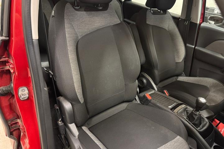 Rød Citroën C4 Picasso fra 2017