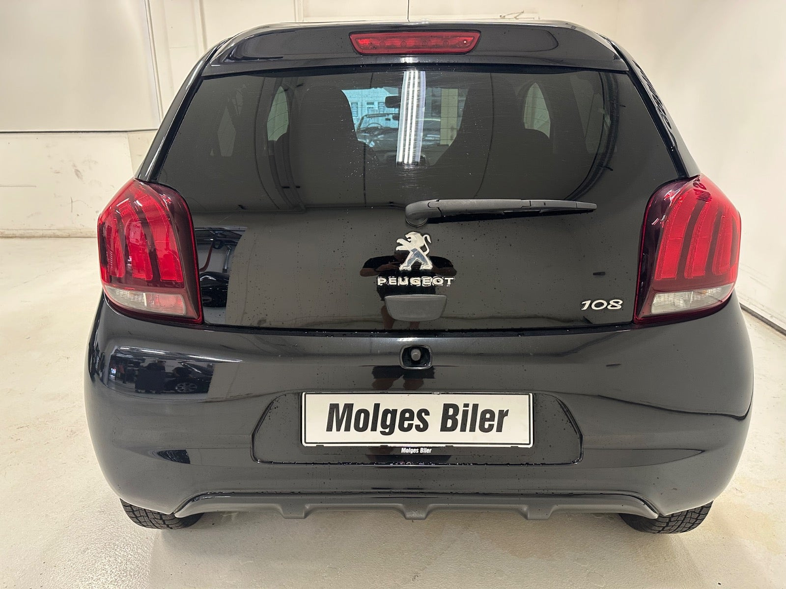 Sort Peugeot 108 fra 2017