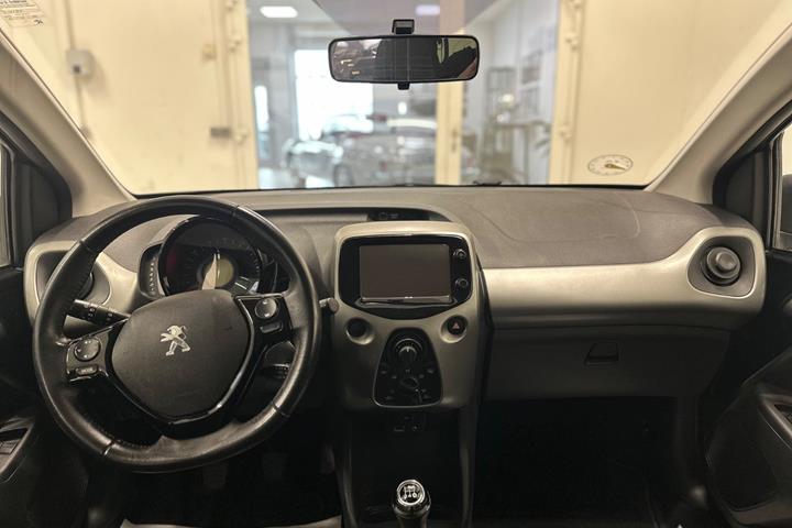 Sort Peugeot 108 fra 2017