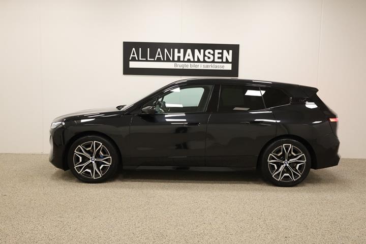 Sort BMW iX fra 2022