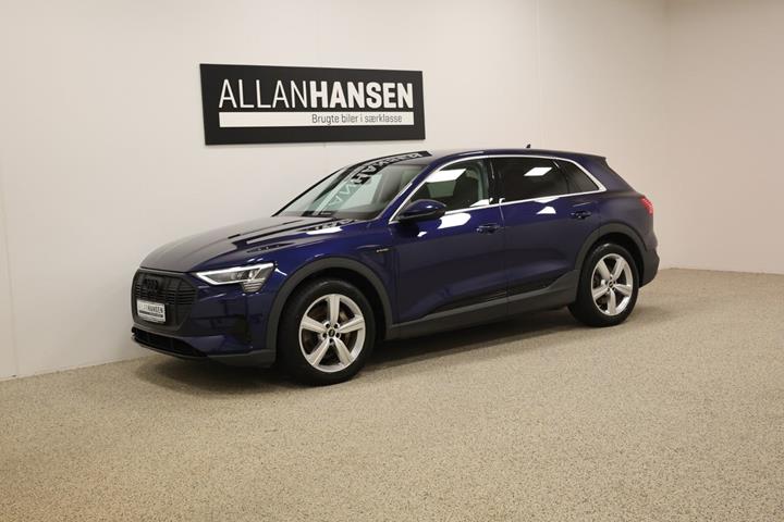 Blå Audi e-tron fra 2021