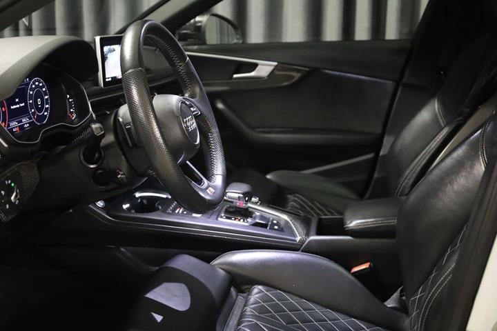 undefined Audi A4 fra 2019
