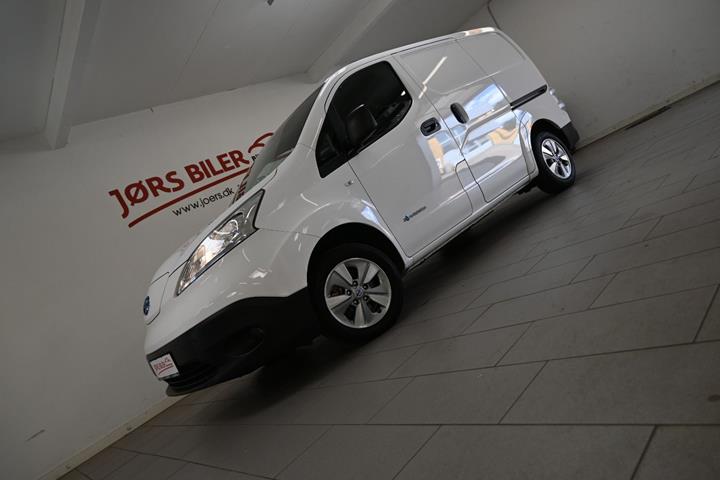 Hvid Nissan e-NV200 fra 2020