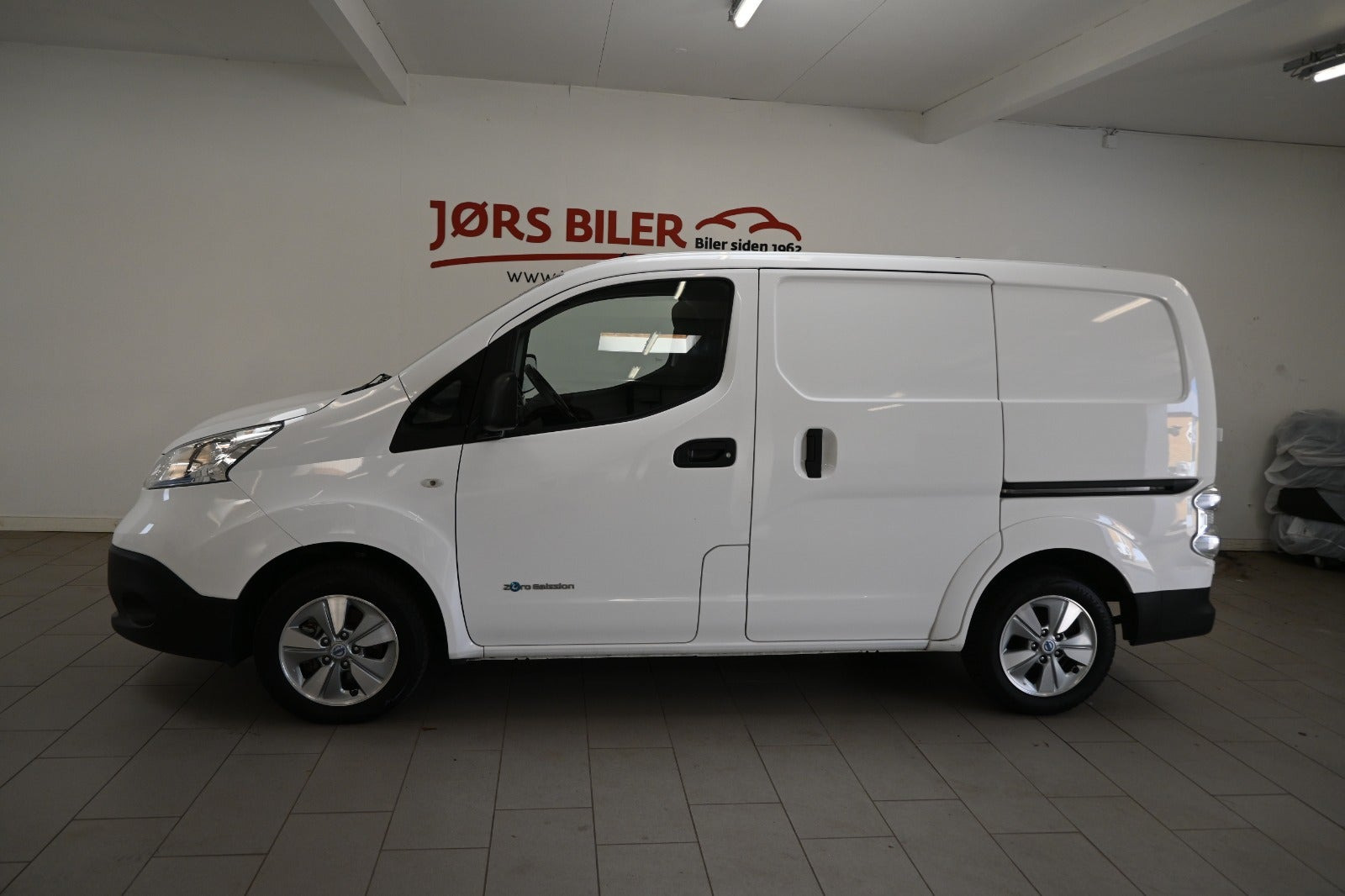 Hvid Nissan e-NV200 fra 2020