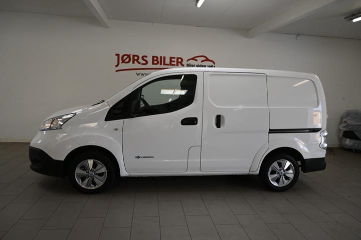 Hvid Nissan e-NV200 fra 2020