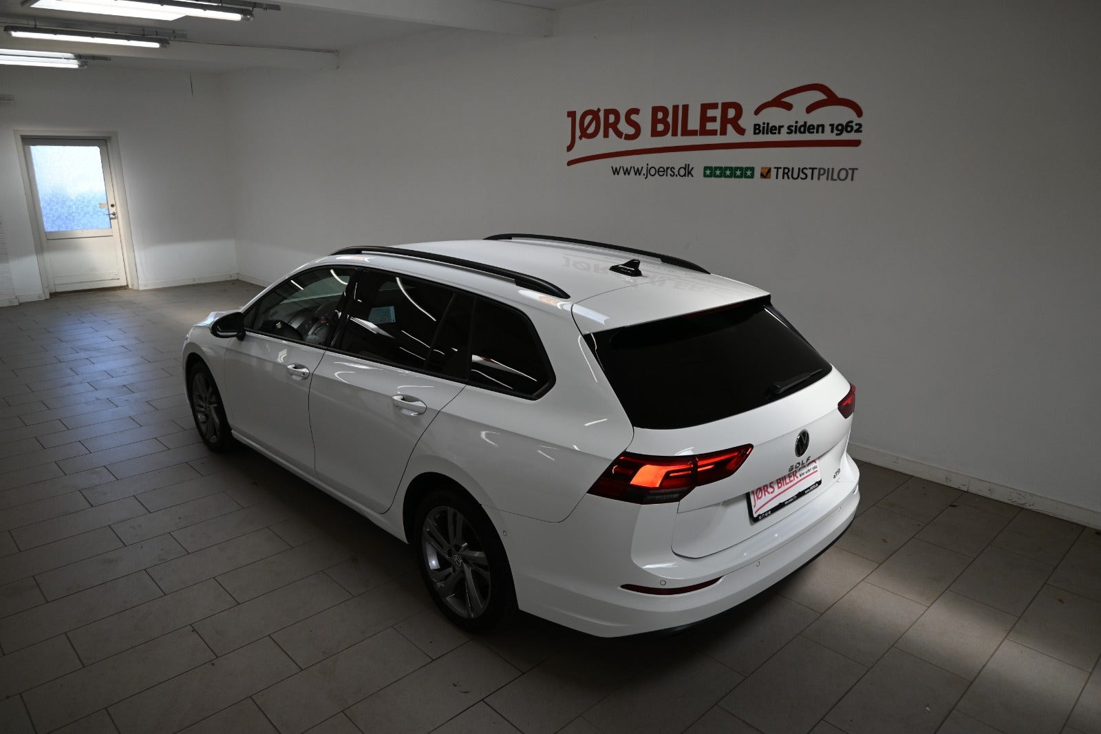 Hvid VW Golf VIII fra 2021