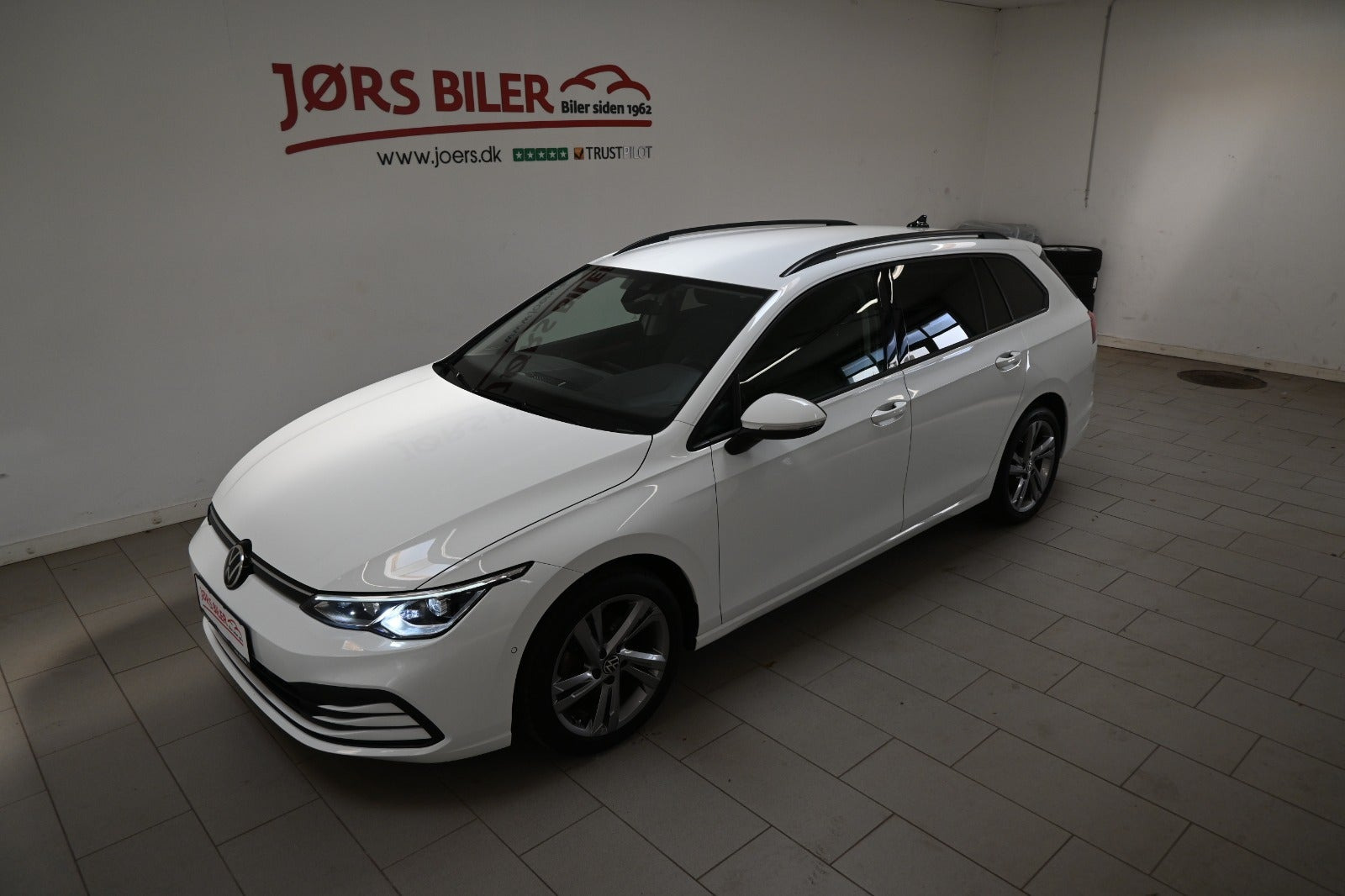Hvid VW Golf VIII fra 2021