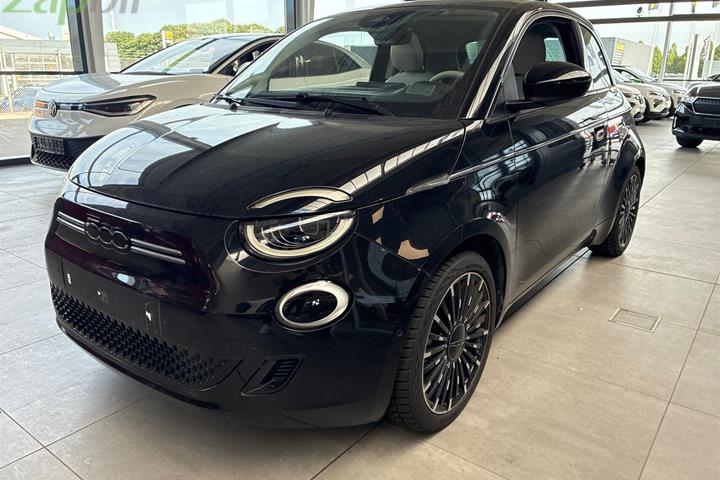 Sort Fiat 500e fra 2024
