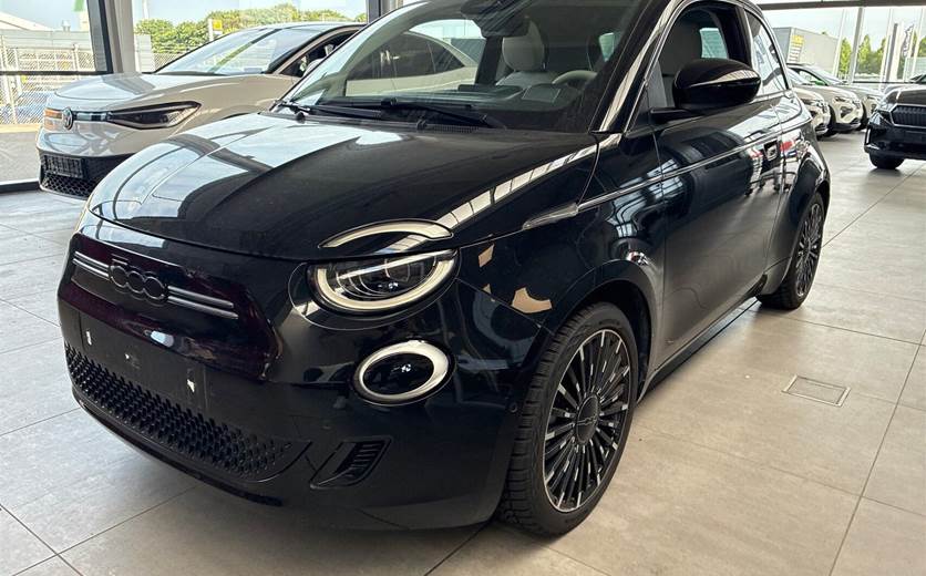 Fiat 500e 42 la Prima 3+1