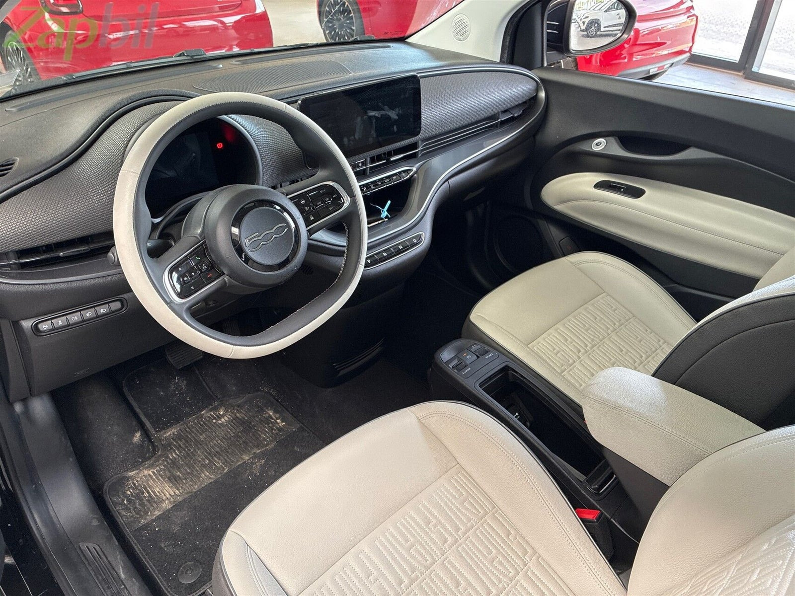 Sort Fiat 500e fra 2024
