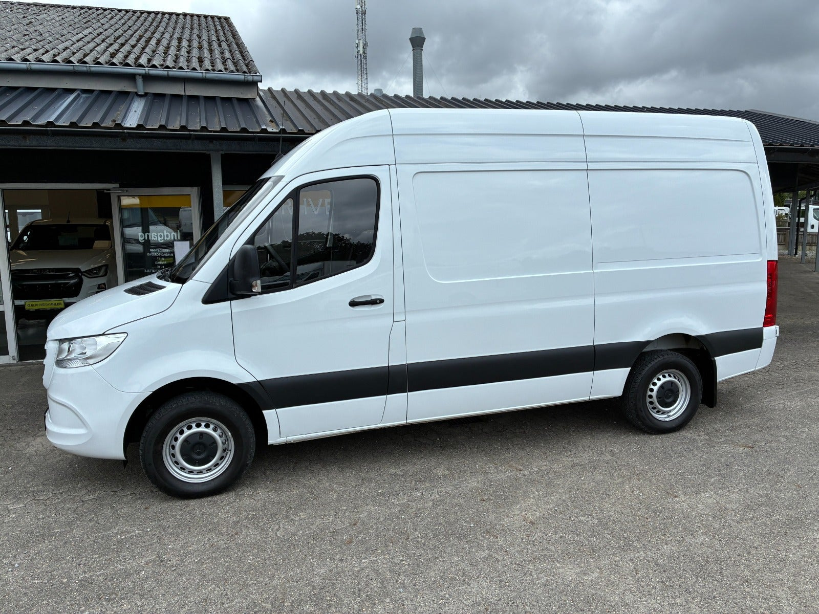 Mercedes Sprinter 317 2,0 CDi A2 Kassevogn aut. RWD