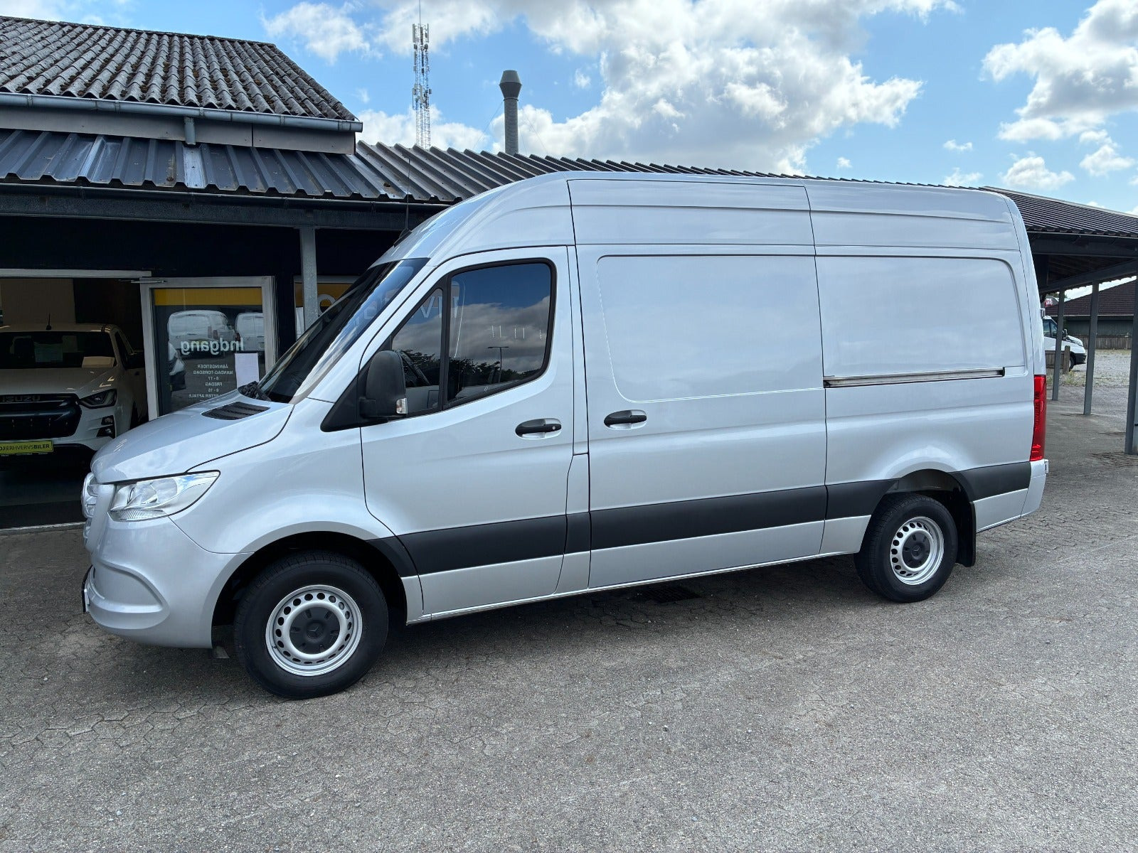 Mercedes Sprinter 317 2,0 CDi A2 Kassevogn aut. RWD