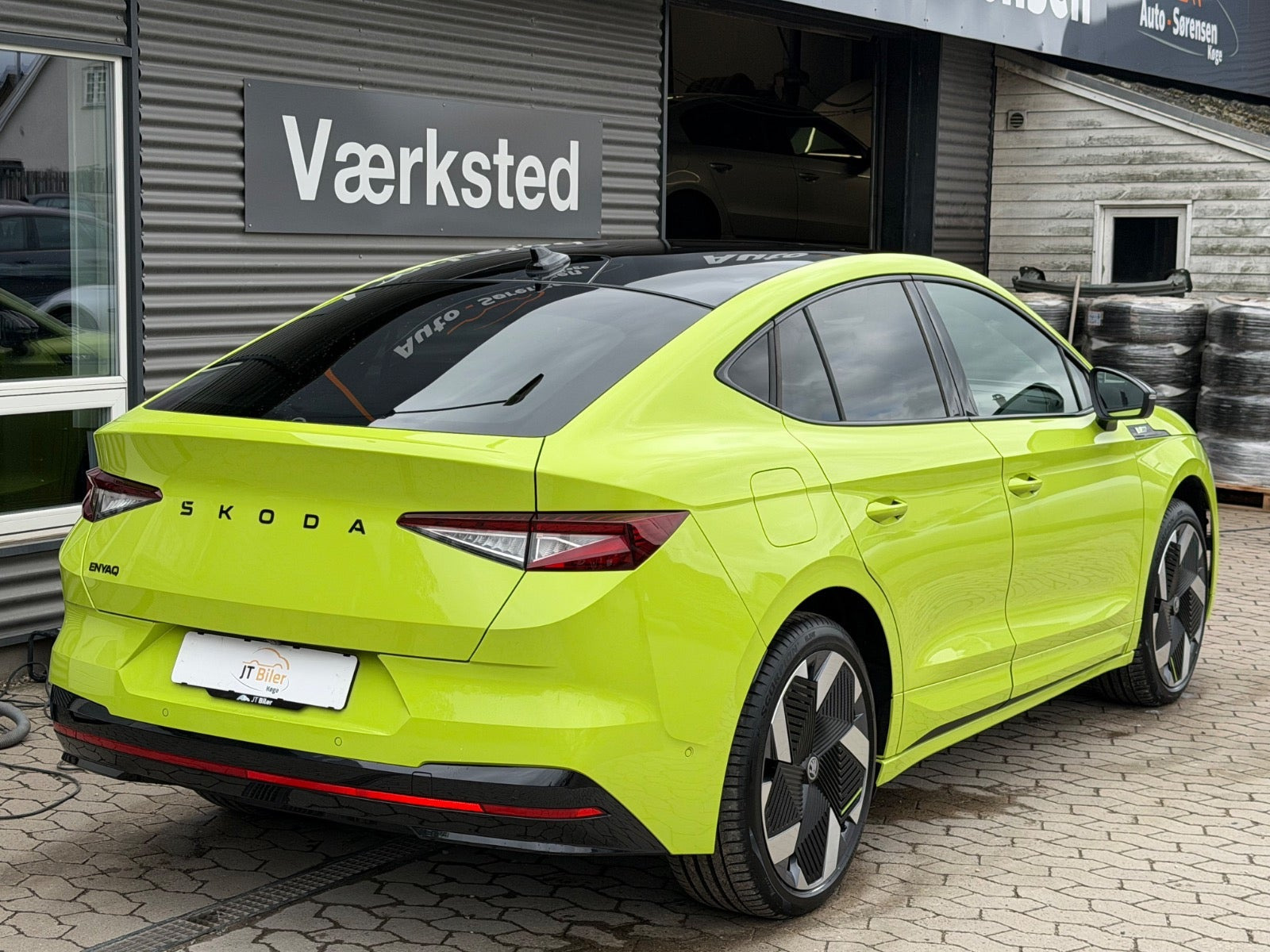 Grøn Skoda Enyaq fra 2026