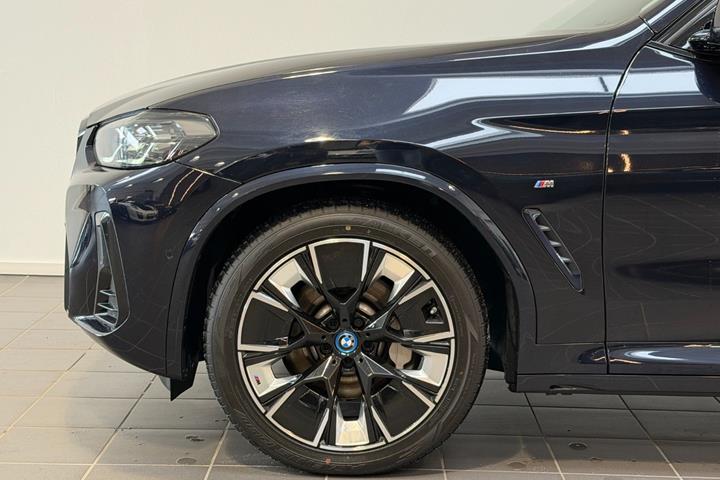 Sort BMW iX3 fra 2022