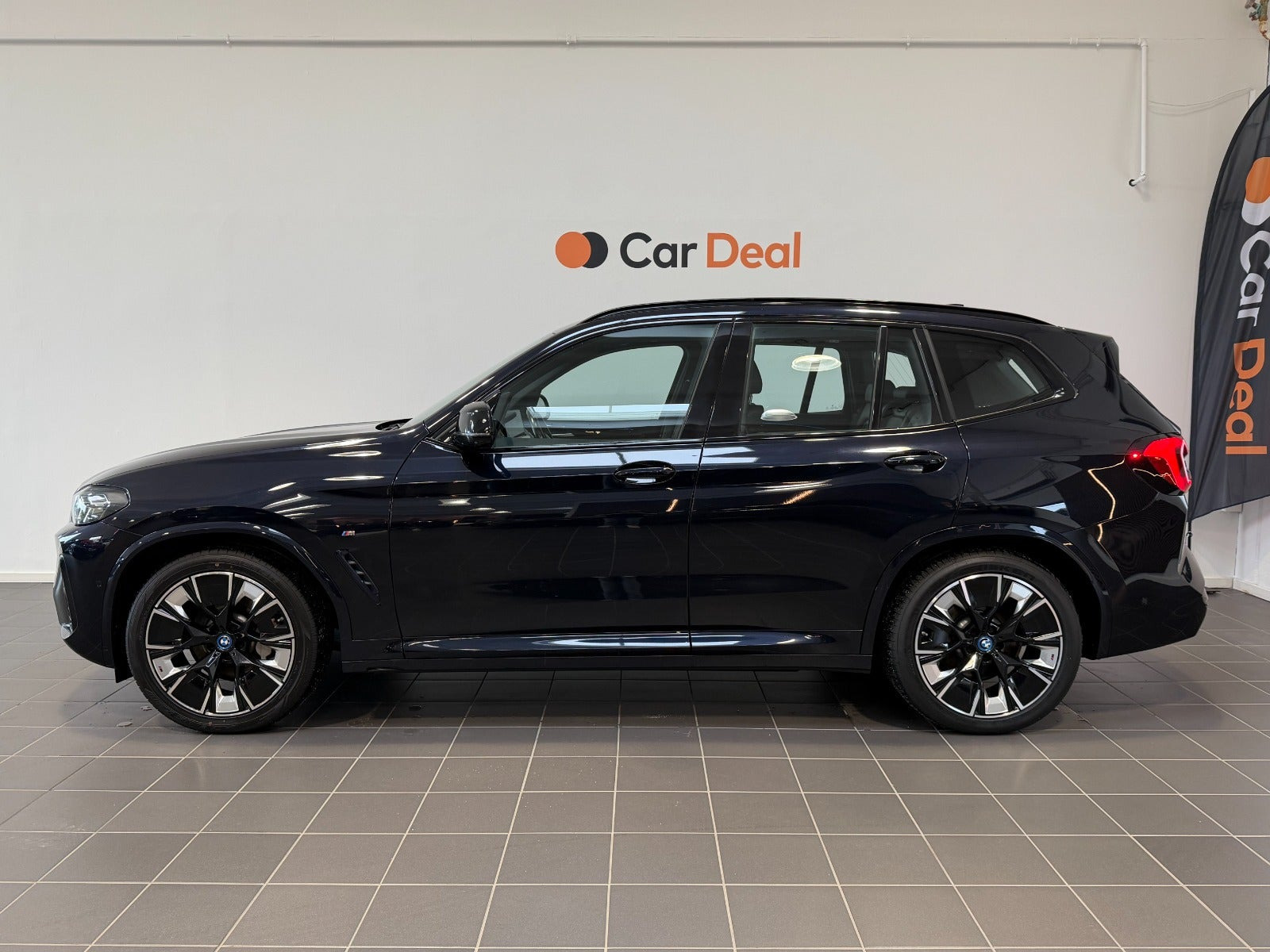 Sort BMW iX3 fra 2022