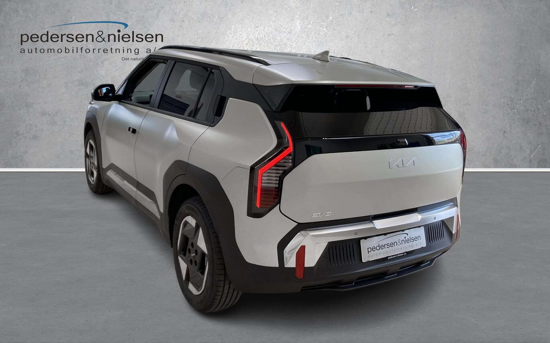 Grå Kia EV3 fra 2026