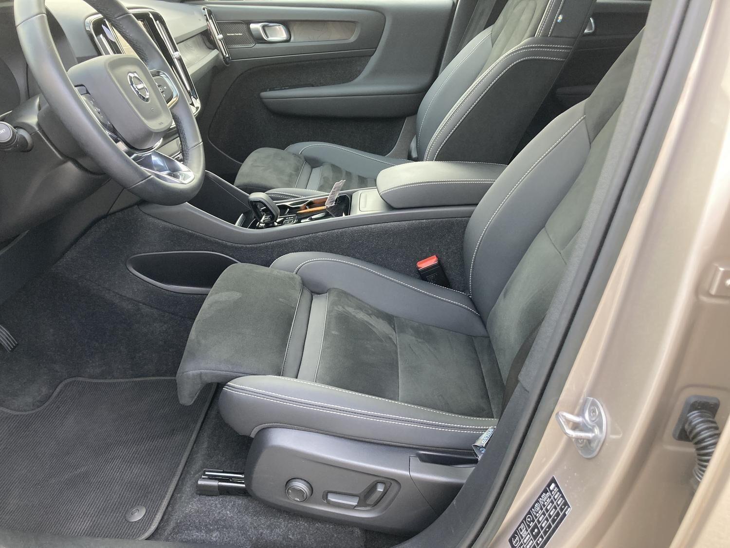 undefined Volvo XC40 fra 2022