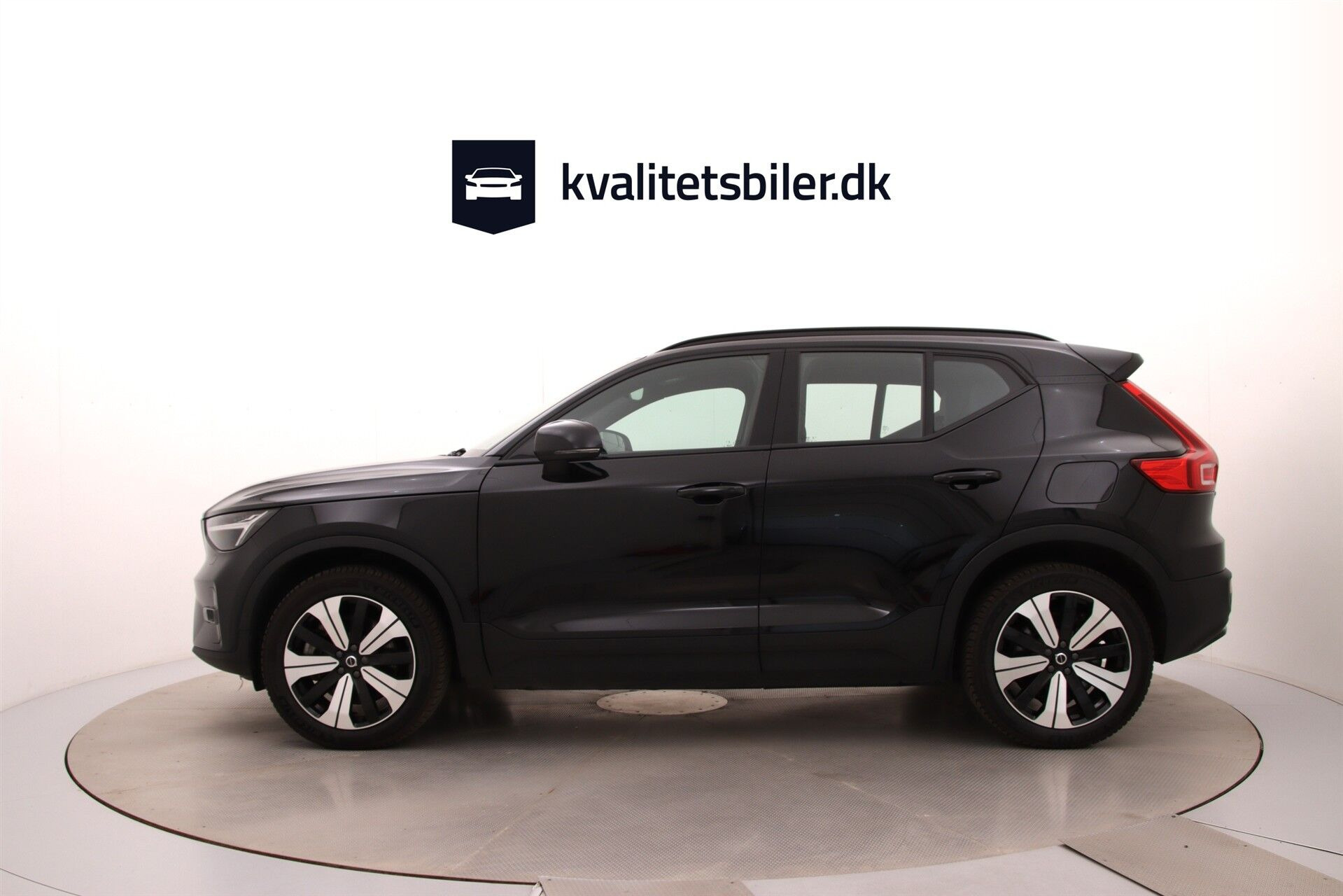 Sort Volvo XC40 fra 2023